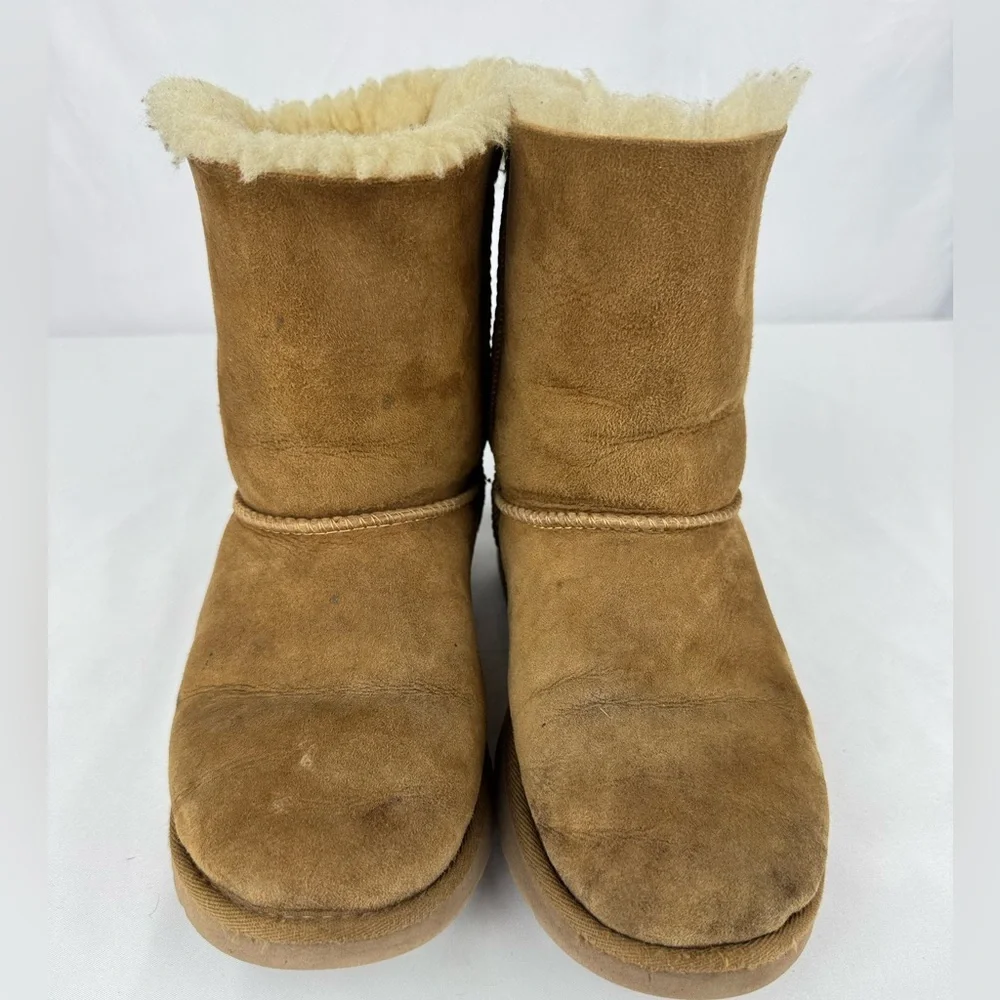 UGG Australia Bailey Bow in Chestnut